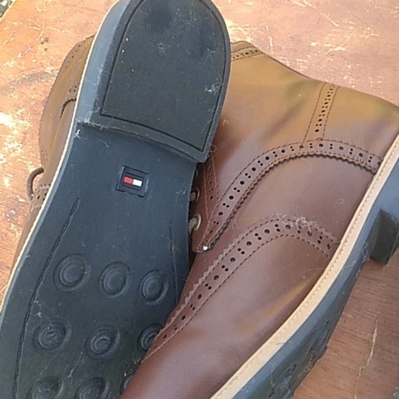 Tommy Hilfiger boots - Picture 4 of 4